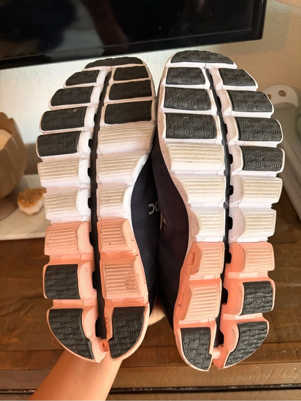 On Running Women's Cloudswift Athletic Shoes - Gray with Pink Sole